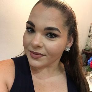 Meet your Posher, Angelica